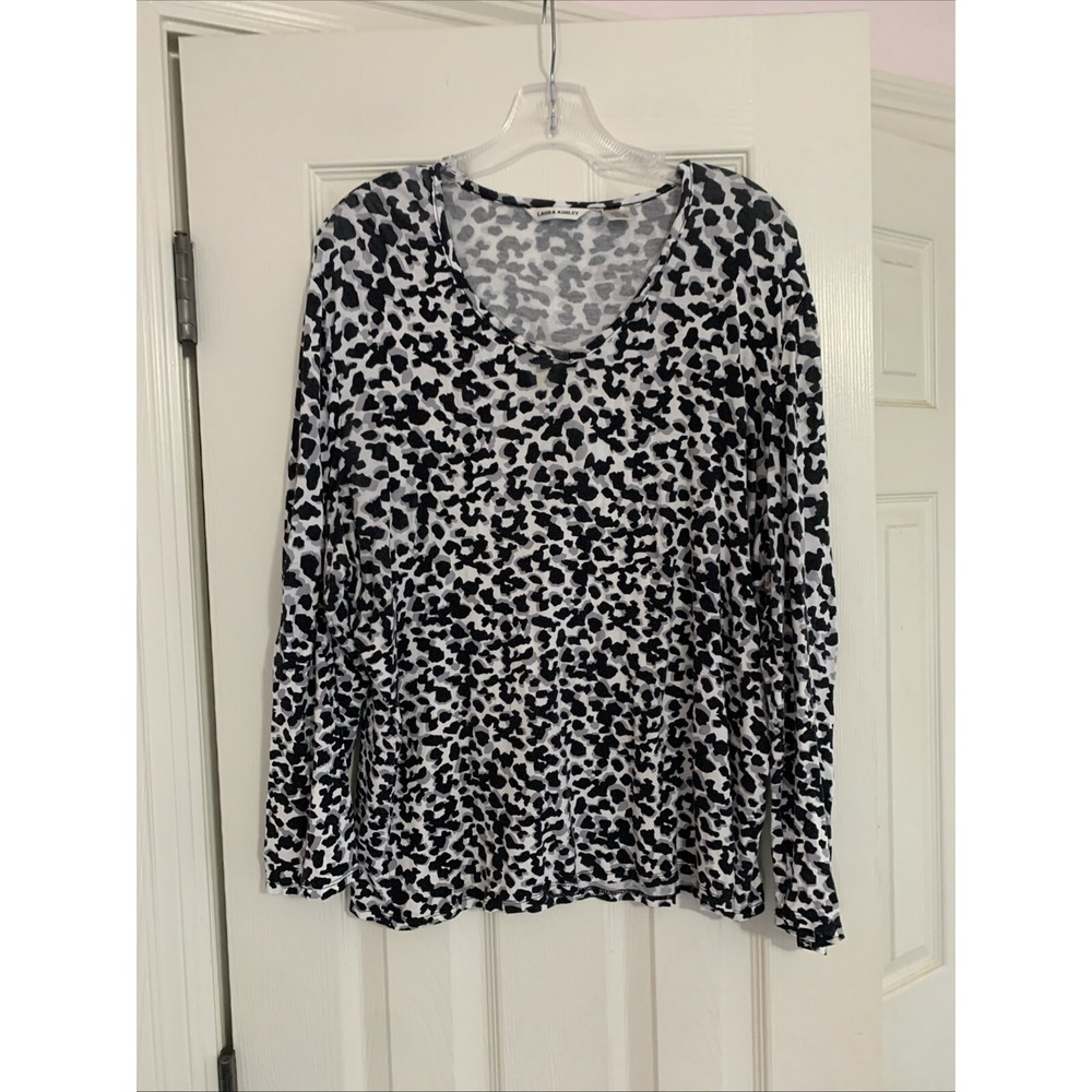 Laura Ashley Shirt Top Black White Leopard Stretch Travel Long Sleeve Womens Lg